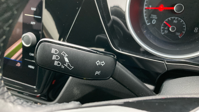 Volkswagen Touran 1.5 TSI EVO SEL 5dr DSG Petrol Estate